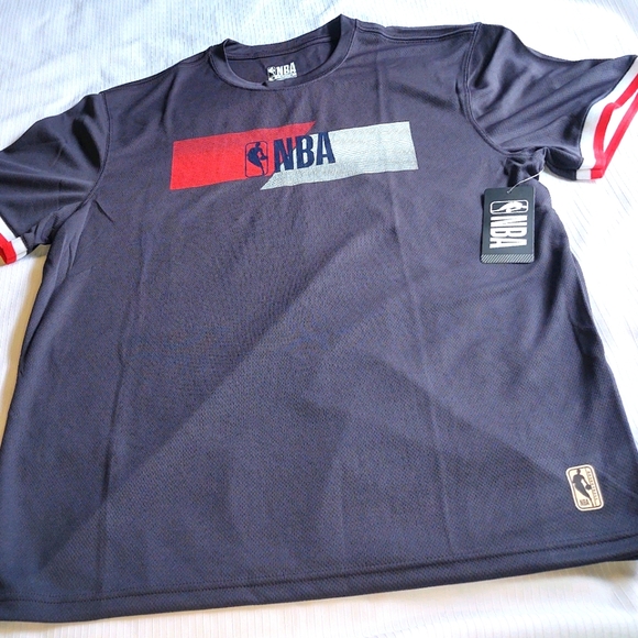 NWT NBA Blue Red Short Sleeve T Shirt Size XL - Picture 2 of 4
